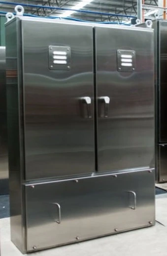 Estructuras y gabinetes personalizados